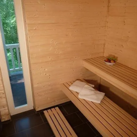 Fewo-6-2-ferienwohnung-in-graal-mueritz *